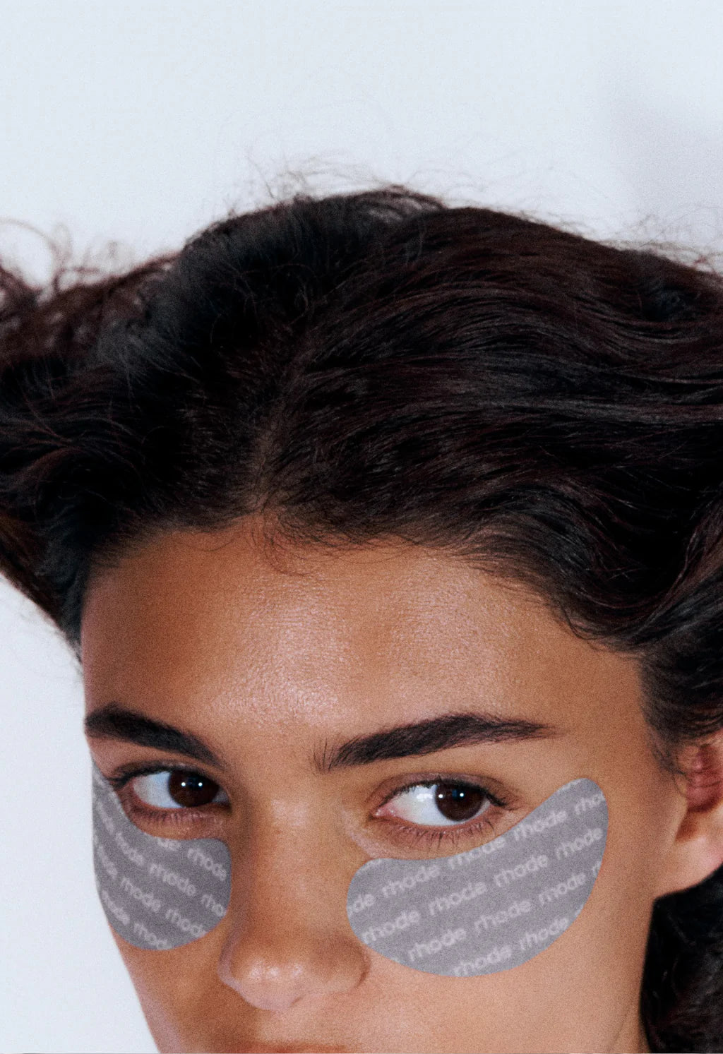 Ensemble Soin des yeux et coque de téléphone Rhode - Image 4