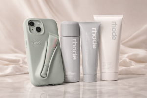 Ensemble ultime téléphone et soins de la peau Rhode Glow