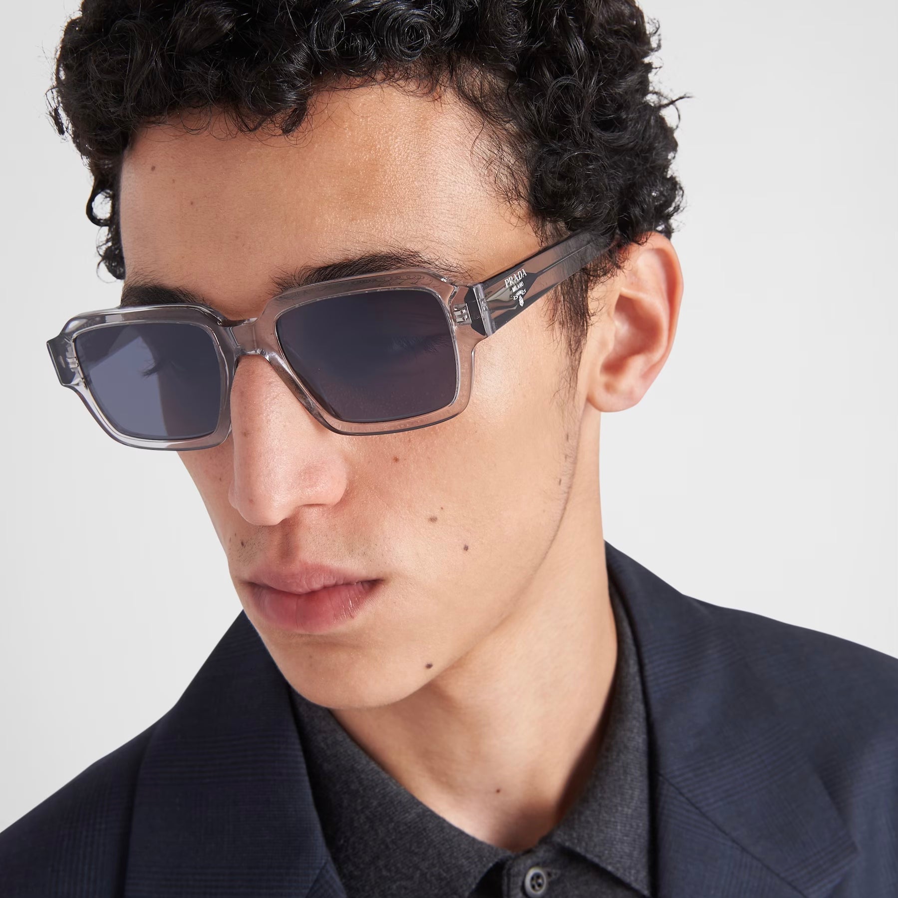 Lunettes de soleil avec logo Prada - Image 2